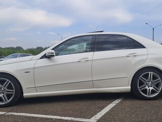 2011 Mercedes-Benz E-Класс 250 7G-Tronic IV (W212, S212, C207), белый, 1750000 рублей, вид 4