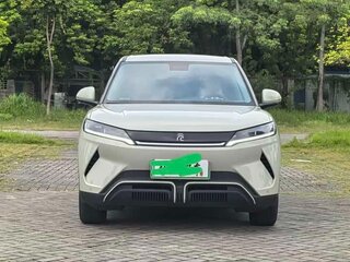 2024 BYD Yuan Up 45.12 kWh, бежевый, 1638401 рублей, вид 3