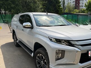 2020 Mitsubishi L200 V Рестайлинг, белый, 3800000 рублей, вид 3