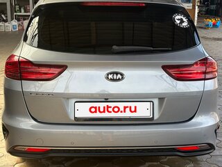 2019 Kia Ceed III, серебристый, 2000000 рублей, вид 5