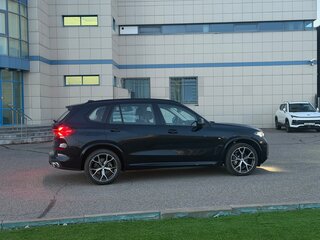 2025 BMW X5 Long 30Li IV (G05/G18) Рестайлинг, чёрный, 8800000 рублей, вид 2