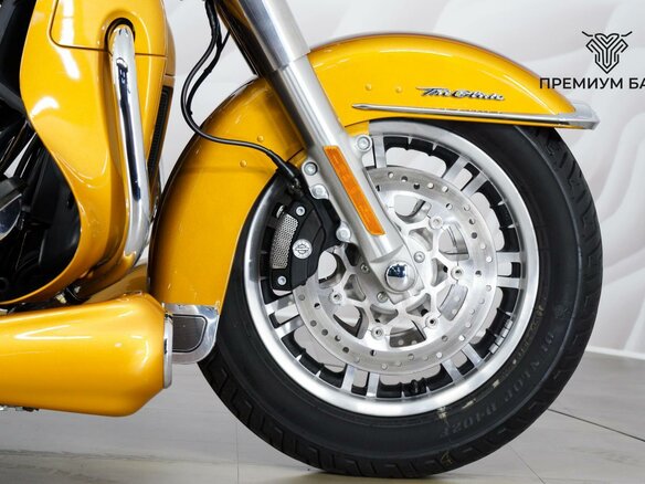 2023 Harley-Davidson Tri Glide, золотистый, 4799000 рублей - вид 10