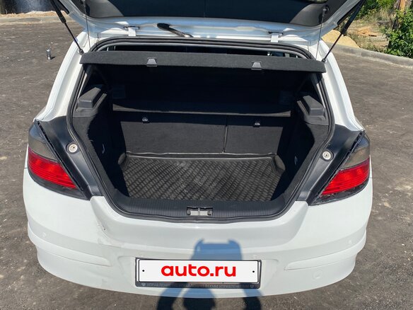 2013 Opel Astra H Рестайлинг, белый, 580000 рублей - вид 8