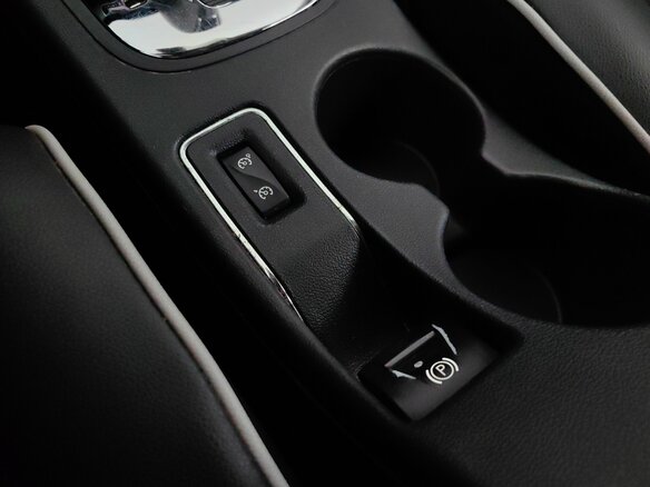 2013 Renault Fluence I Рестайлинг, белый, 519000 рублей - вид 16