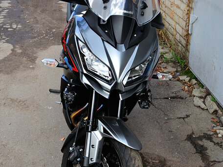2022 Kawasaki Versys 650, чёрный, 905000 рублей, вид 4
