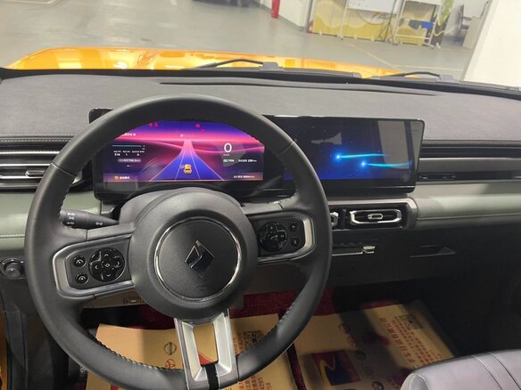 2023 Baojun Yep, жёлтый, 1160000 рублей - вид 4