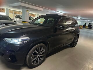 2022 BMW X5 40i IV (G05/G18), чёрный, 7300000 рублей, вид 4