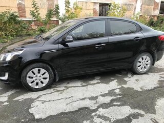2014 Kia Rio 6-speed III, чёрный, 1035000 рублей, вид 5