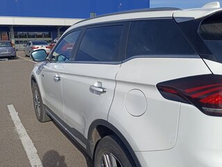 2024 Geely Atlas Pro, белый, 2300000 рублей, вид 4