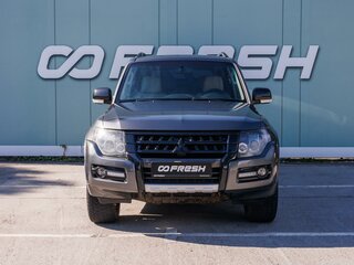 2017 Mitsubishi Pajero IV Рестайлинг 2, серый, 2499000 рублей, вид 3