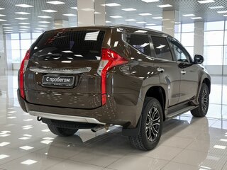 2018 Mitsubishi Pajero Sport III, коричневый, 2930000 рублей, вид 2