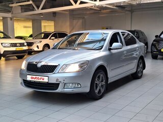 2010 Skoda Octavia DSG7 II (A5) Рестайлинг, серебристый, 590000 рублей, вид 3