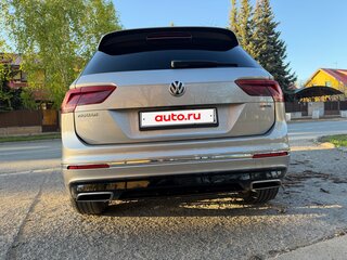 2020 Volkswagen Tiguan II, серебристый, 3190000 рублей, вид 4