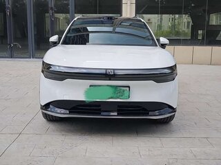 2025 Zeekr 7X 75 kWh I, белый, 5077225 рублей, вид 3