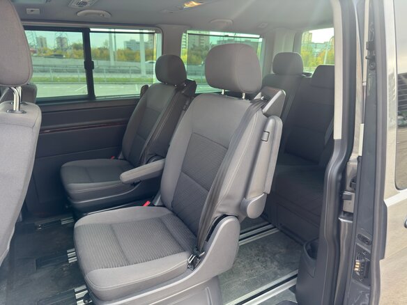 2012 Volkswagen Multivan T5 Рестайлинг, серебристый, 2170000 рублей - вид 10