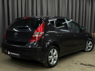 2010 Hyundai i30 I Рестайлинг, коричневый, 589777 рублей, вид 2