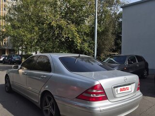 2000 Mercedes-Benz S-Класс 320 IV (W220), серый, 520000 рублей, вид 4
