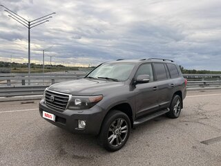 2010 Toyota Land Cruiser 200 Series, серый, 2999999 рублей, вид 2