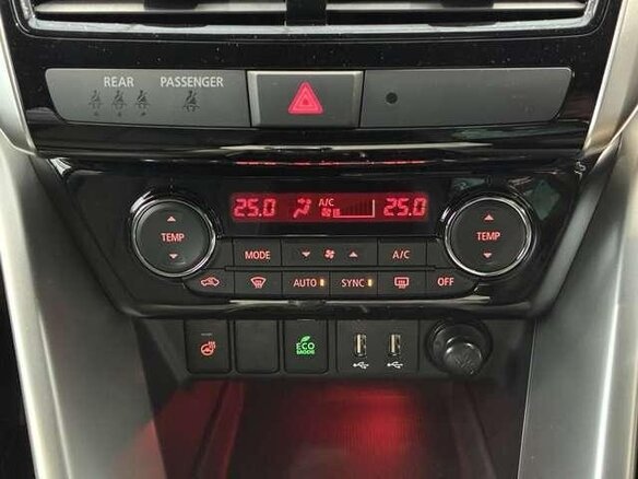2022 Mitsubishi Eclipse Cross I Рестайлинг, белый, 1810000 рублей - вид 14