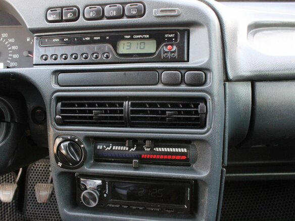 2012 Lada (ВАЗ) 2115, белый, 159000 рублей - вид 8