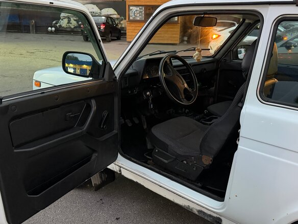 2014 Lada (ВАЗ) 2121 (4x4) I Рестайлинг, белый, 440000 рублей - вид 5