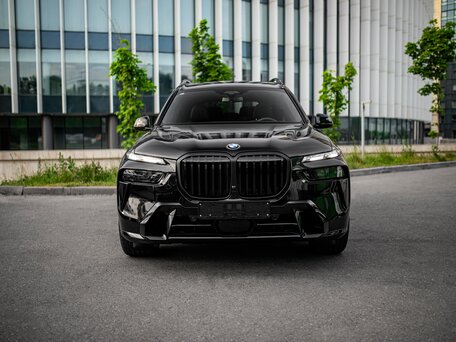 2026 BMW X7 40d I (G07) Рестайлинг, чёрный, 17990000 рублей, вид 2