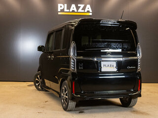2019 Honda N-BOX II, чёрный, 909000 рублей, вид 4