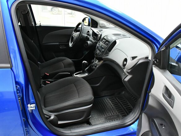 2014 Chevrolet Aveo II, синий, 775000 рублей - вид 17