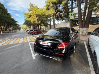 2018 Mercedes-Benz E-Класс 220 d V (W213, S213, C238), чёрный, 4000000 рублей, вид 3
