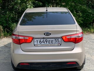 2013 Kia Rio 4-speed III, бежевый, 1020000 рублей, вид 5