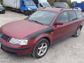 1997 Volkswagen Passat B5, красный, 175000 рублей, вид 3