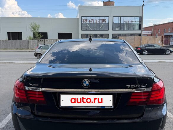 2015 BMW 7 серии Long 750Li xDrive V (F01/F02/F04) Рестайлинг, чёрный, 2869000 рублей - вид 7