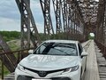 2018 Toyota Camry VII (XV50) Рестайлинг 2, белый, 2380000 рублей - вид 1