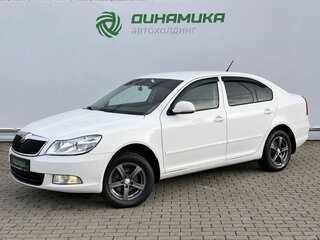 2012 Skoda Octavia II (A5) Рестайлинг, белый, 850000 рублей, вид 1