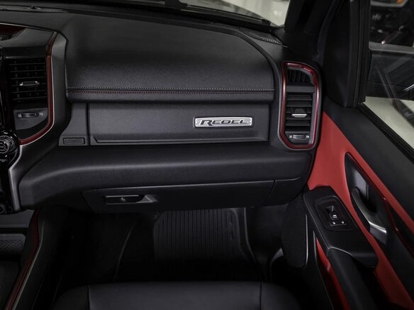 2025 Ram 1500 Crew Cab V Рестайлинг, зелёный, 8490000 рублей - вид 30