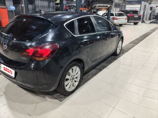 2011 Opel Astra J, чёрный, 600000 рублей, вид 5