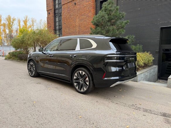 2026 Zeekr 8X 70 kWh, чёрный, 11650000 рублей - вид 7