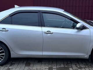 2017 Toyota Camry VII (XV50) Рестайлинг 2, серебристый, 1995000 рублей, вид 3