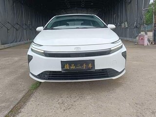 2026 Toyota Corolla XII (E210) Рестайлинг 2, белый, 2104444 рублей, вид 3