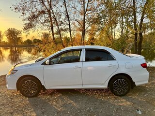 2013 Toyota Corolla X (E140, E150) Рестайлинг, белый, 1250000 рублей, вид 3