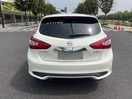 2025 Nissan Tiida II (China Market), белый, 1360000 рублей, вид 4