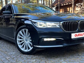 2017 BMW 7 серии Long 730Ld xDrive VI (G11/G12), чёрный, 4020000 рублей, вид 4