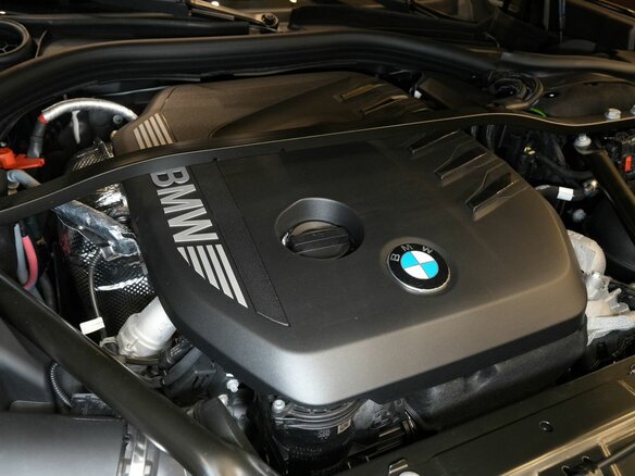 2025 BMW 7 серии 740d xDrive VII (G70), чёрный, 17200000 рублей - вид 25