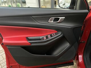 2024 Changan UNI-S I, красный, 1799000 рублей, вид 5