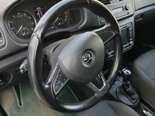 2014 Skoda Fabia II Рестайлинг, серый, 900000 рублей, вид 4