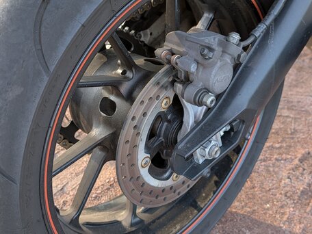 2015 Yamaha MT-09 (FZ-09), оранжевый, 740000 рублей, вид 4
