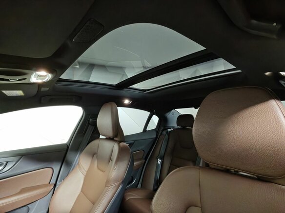 2022 Volvo S60 III, серый - вид 22