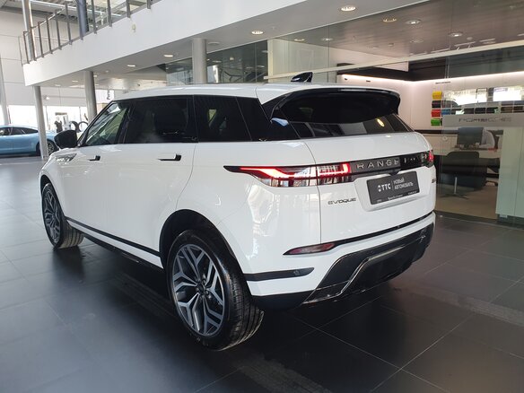 2025 Land Rover Range Rover Evoque L II Рестайлинг, белый - вид 6