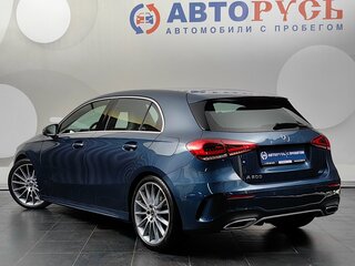 2019 Mercedes-Benz A-Класс 200 IV (W177), синий, 2170000 рублей, вид 2