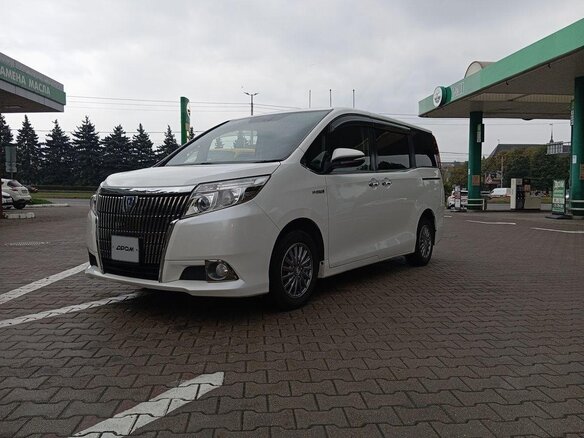 2015 Toyota Esquire I, белый